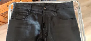 Pantalón de cuero negro para hombre