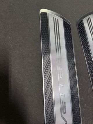 Estriberas Puerta Corvette C6