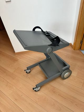 Carro para osciloscopio. Solo recogida.