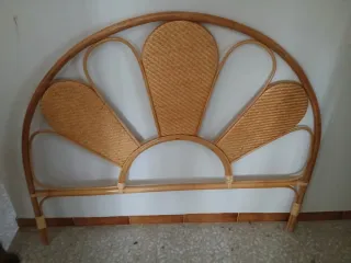 Cabecero de cama de bambú y ratán