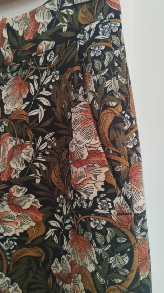 Zara | Pantalón Estampado Floral | T XS