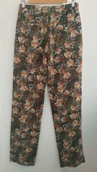 Zara | Pantalón Estampado Floral | T XS