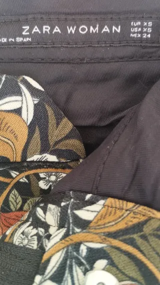 Zara | Pantalón Estampado Floral | T XS
