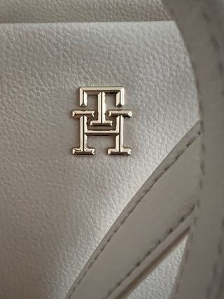 Bolso bandolera Tommy Hilfiger beige