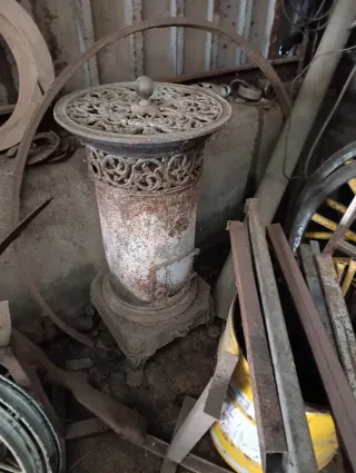 Estufa antigua de leña