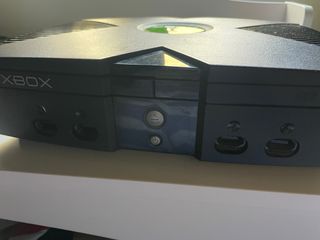 Xbox Clásica Negra + 2 Mandos y Juegos