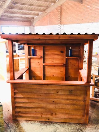 Bar Chiringuito Piscina Jardín Madera