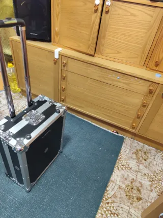 Maleta DJ TRAKTOR ,para controlador traktor dj S2