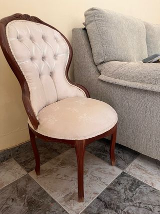 Sillón antiguo dormitorio