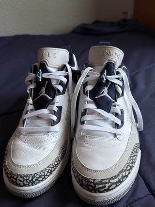 Zapatillas Jordan Hombre Gris y Blanco