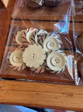 Lote de botones antiguos