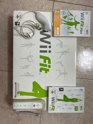 Wii Fit Plus y Wii Fit con Balance Board