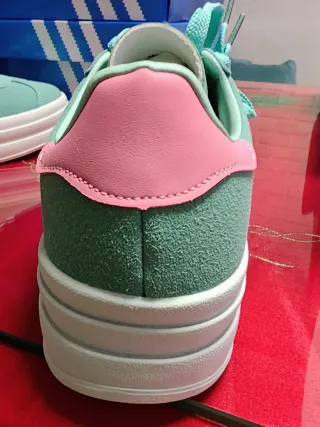 Adidas Gazelle turquesa y rosa Talla 40