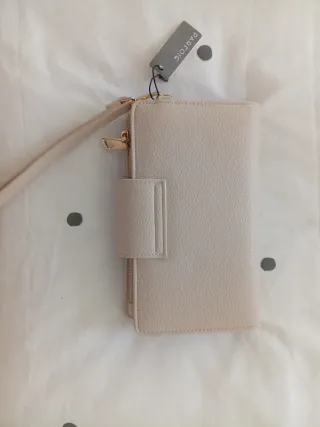 Cartera Parfois Beige con Logo Dorado