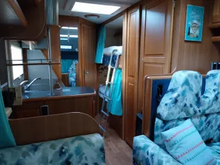 Autocaravana 6 plazas Roller Team