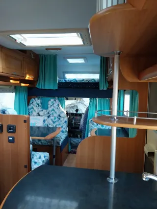 Autocaravana 6 plazas Roller Team