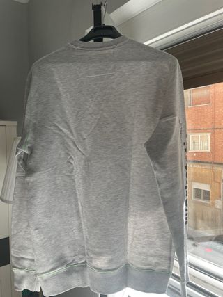 Sudadera gris Pull and bear - Talla M
