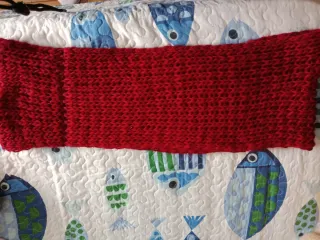 Cuello tejido rojo