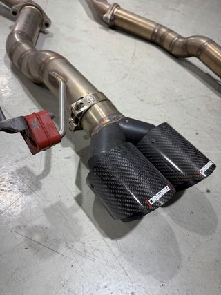 Tramo final escape BMW M3/M4 G8X