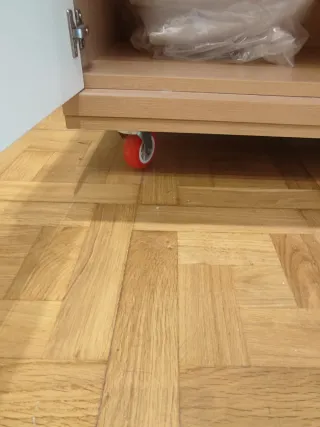 Mueble TV salón madera y blanco