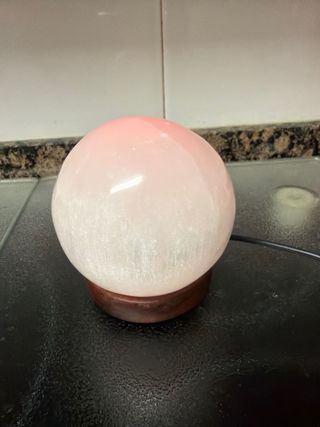 Lámpara Esfera Selenita Madera