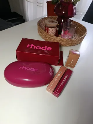Pack Rhode: Neceser + Colorete + 2 Lip Tint