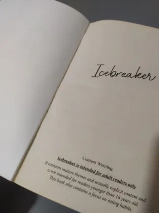 Trilogía Icebreaker inglés