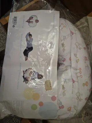 Almohada de lactancia con estampado infantil