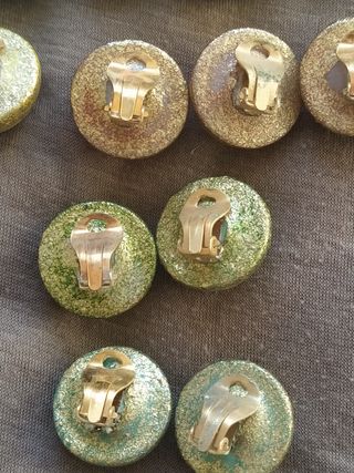 12 pares de pendientes antiguos