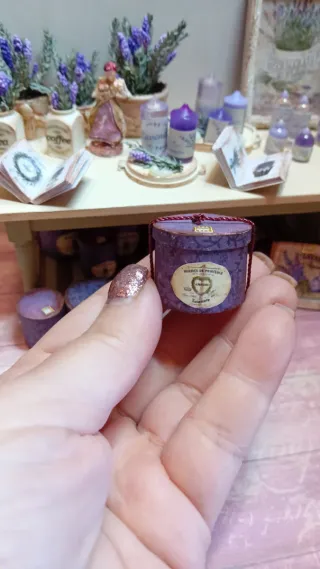 Cappelliera per casa delle bambole