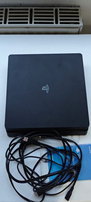 PS4 Slim 500GB & Fifa 2020