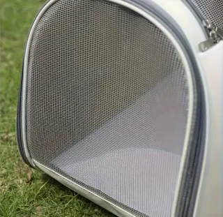 Transportín para mascotas gris y blanco