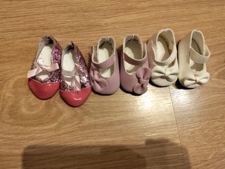 Ropa de muñecos: pijamas y cubrepañales