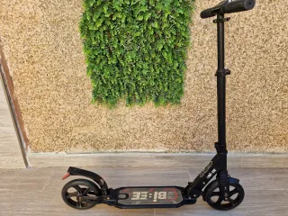 Patinete plegable negro