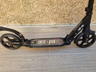 Patinete plegable negro