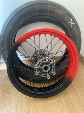 Pack Llantas SM con Neumáticos