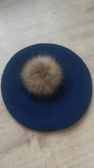 Boina niña pompón azul