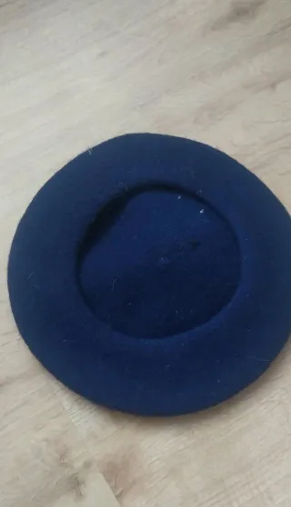 Boina niña pompón azul