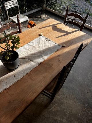 Mesa de madera maciza