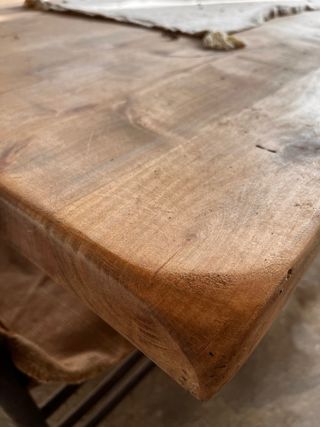 Mesa de madera maciza