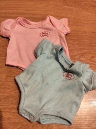 Conjunto Ropa Muñecos: Bodis y Chaquetas
