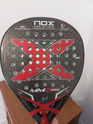 Pala Padel Nox MM2 Pro Manu Martin y paletero