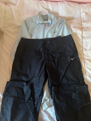 Chaqueta Nike azul ligera