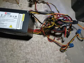 Fuentes alimentación AOpen y disipador procesador