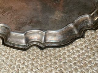 Tabuleiro / salva  vintage metal decorado