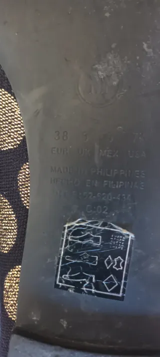 Manoletinas negras y doradas con lunares