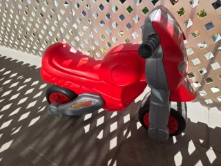Moto de juguete para niñ@s