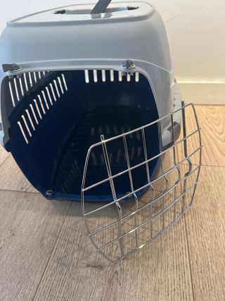 Transportín para mascotas en buen estado
