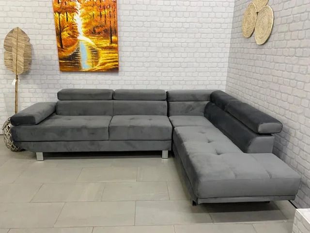 Sofá-rinconera en gris terciopelo