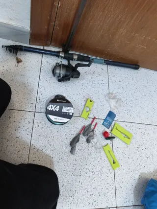 Caña de pescar con carrete